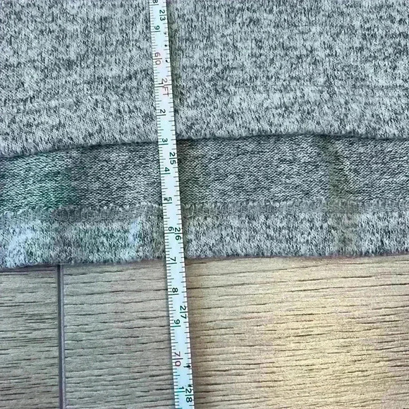 Abercrombie & Fitch Grey Turtleneck Sweater Size Large - Picture 7 of 8